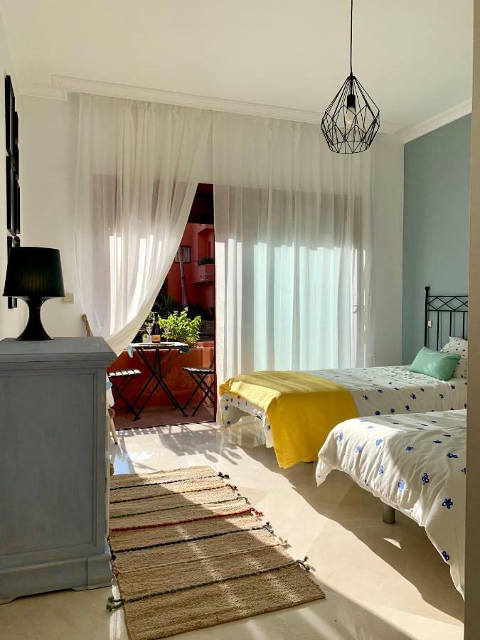 Beachside Apartment In มาร์เบยา ภายนอก รูปภาพ