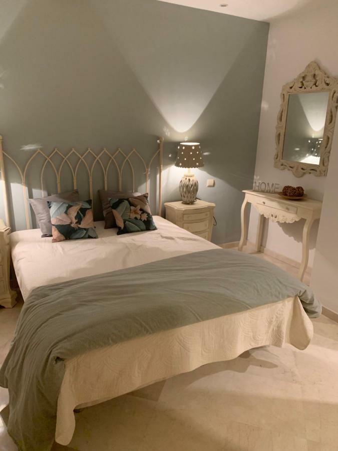 Beachside Apartment In มาร์เบยา ภายนอก รูปภาพ