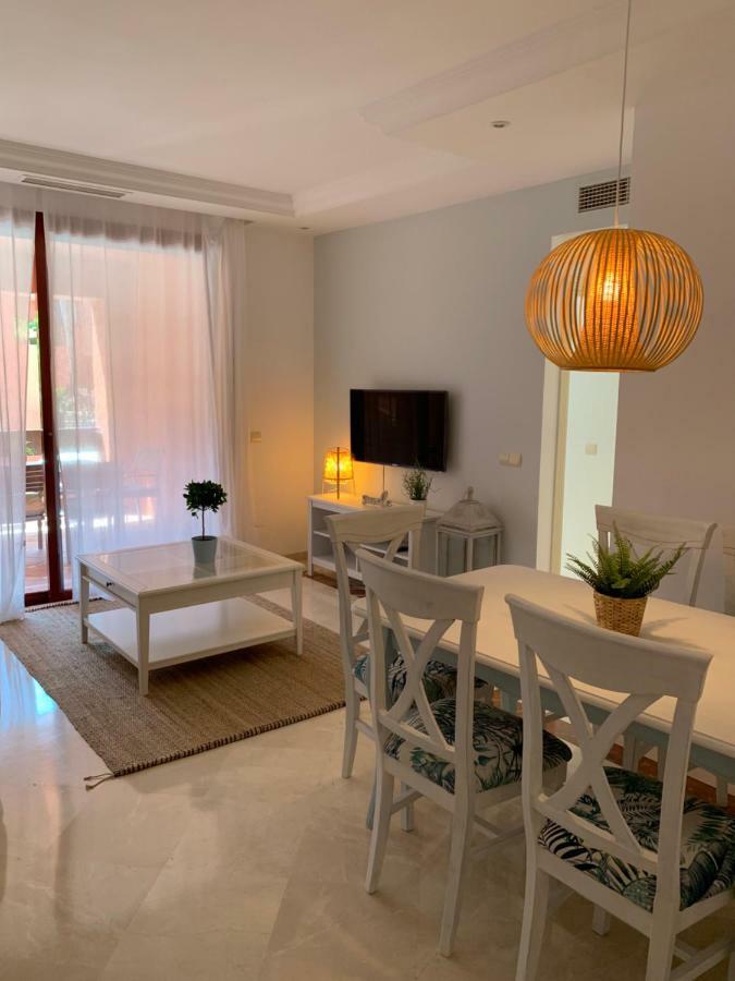 Beachside Apartment In มาร์เบยา ภายนอก รูปภาพ