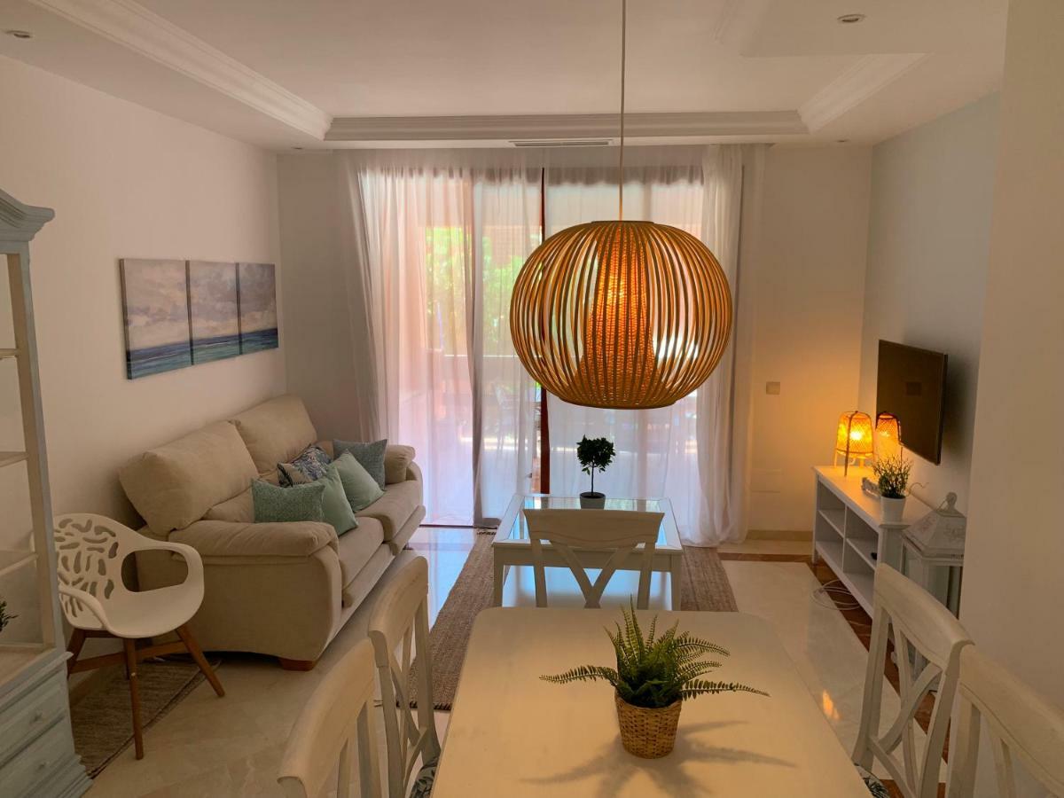 Beachside Apartment In มาร์เบยา ภายนอก รูปภาพ